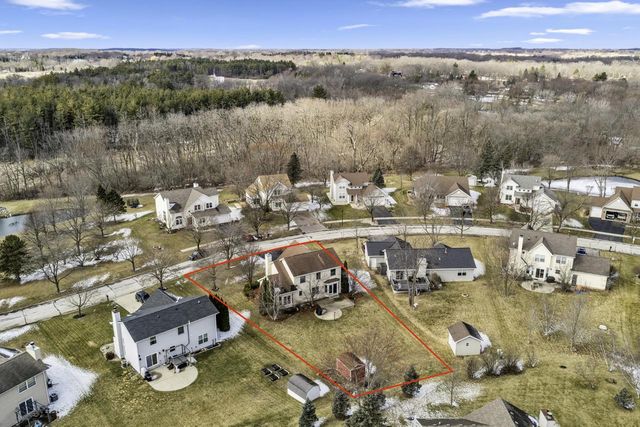 8411 207th AVENUE, Bristol, WI 53104