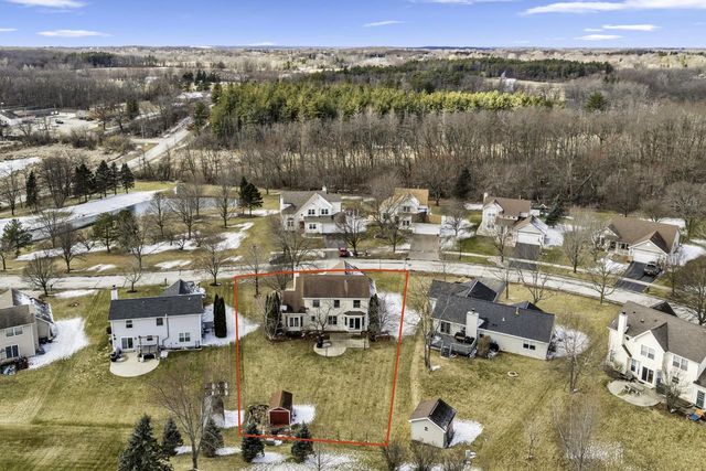 8411 207th AVENUE, Bristol, WI 53104