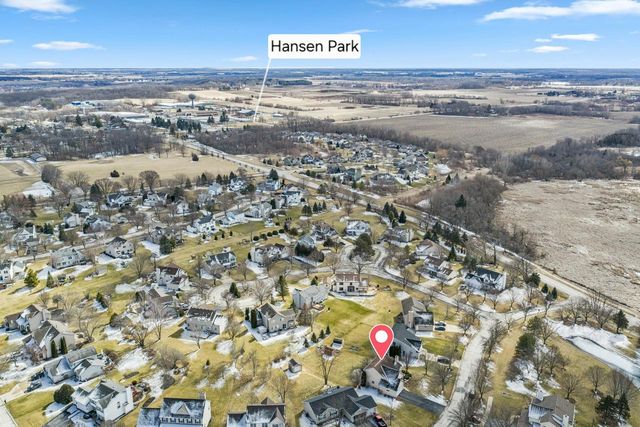 8411 207th AVENUE, Bristol, WI 53104