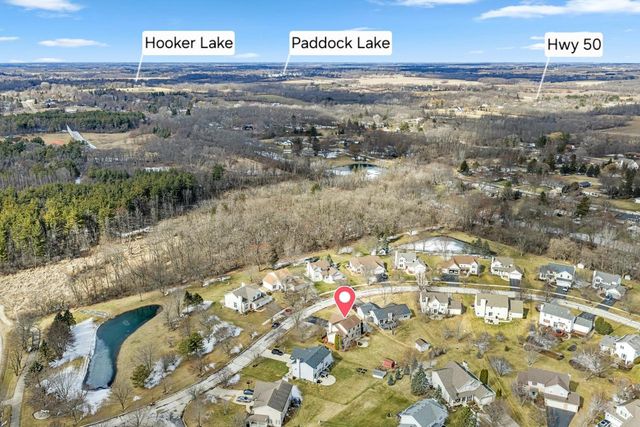 8411 207th AVENUE, Bristol, WI 53104