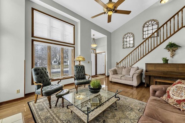 8411 207th AVENUE, Bristol, WI 53104