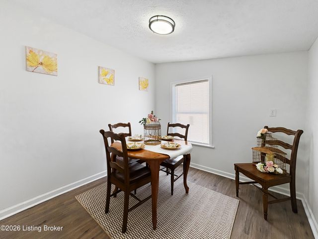 1118 W Whitney Ave, Louisville, KY 40215