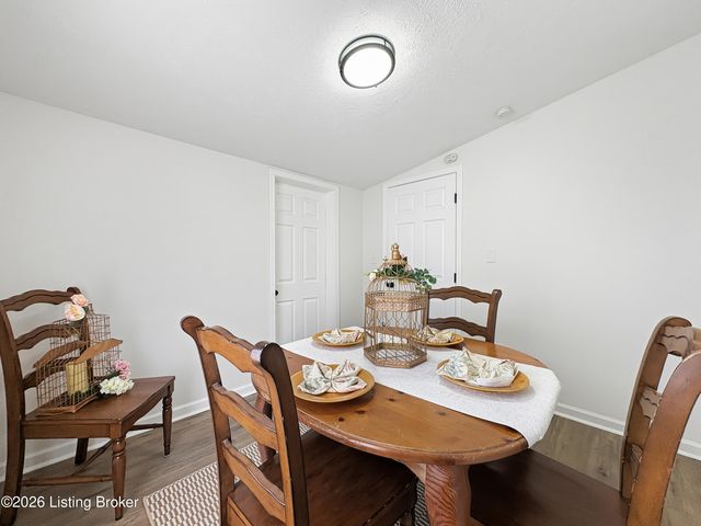 1118 W Whitney Ave, Louisville, KY 40215