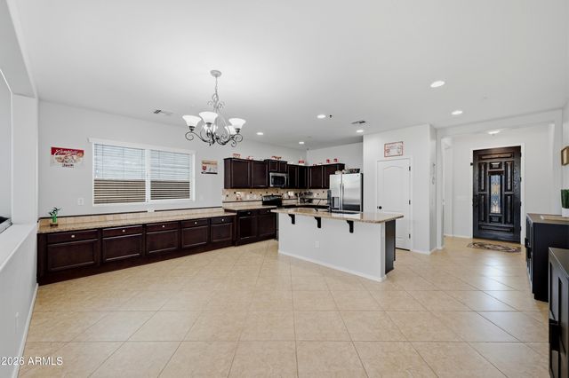 7087 S FAWN Avenue, Gilbert, AZ 85298
