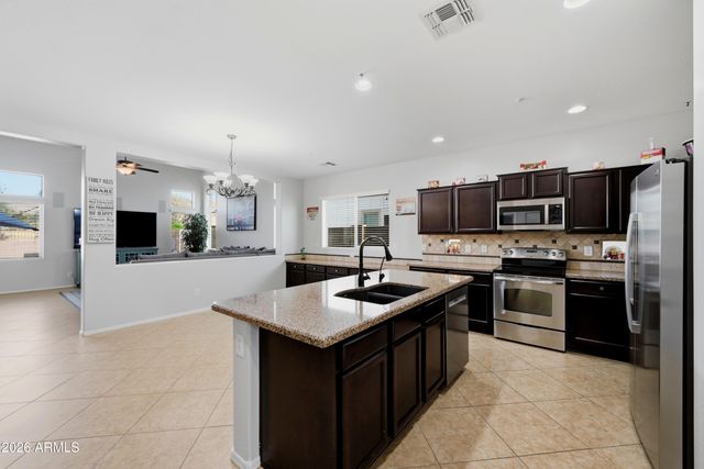 7087 S FAWN Avenue, Gilbert, AZ 85298