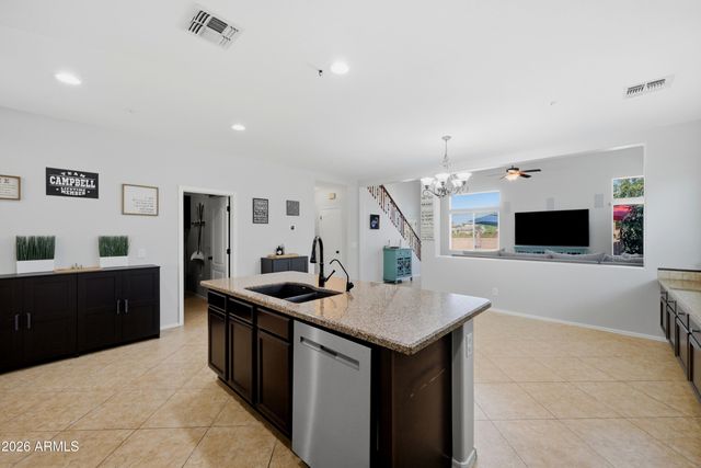 7087 S FAWN Avenue, Gilbert, AZ 85298