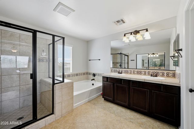 7087 S FAWN Avenue, Gilbert, AZ 85298