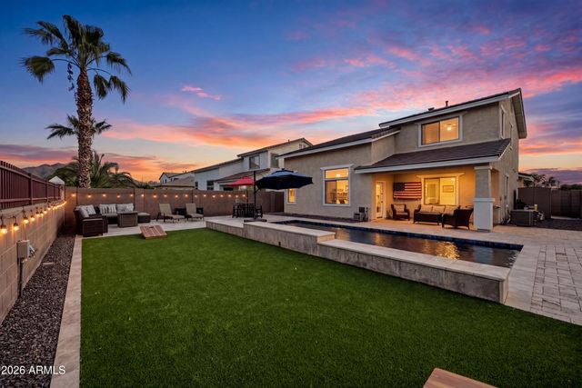7087 S FAWN Avenue, Gilbert, AZ 85298
