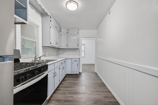 1690 Margaret Street, Saint Paul, MN 55106