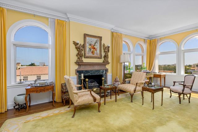 9 Via Parigi, Palm Beach, FL 33480