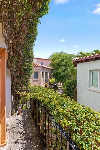 9 Via Parigi, Palm Beach, FL 33480