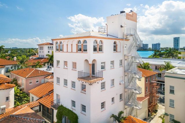 9 Via Parigi, Palm Beach, FL 33480