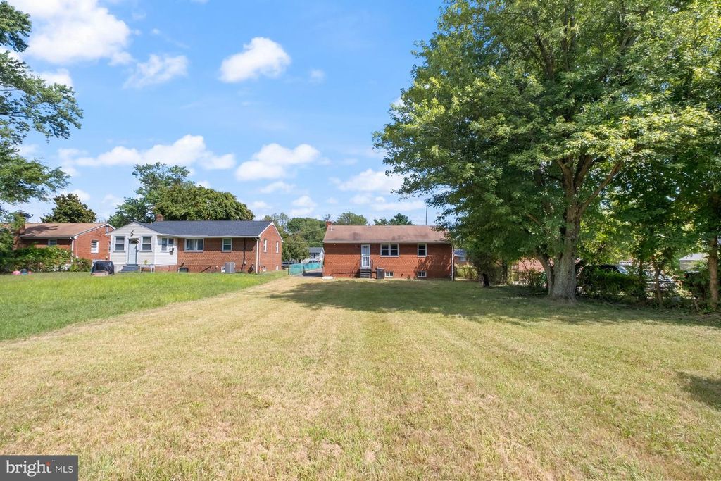 2215 OAK GLEN WAY, District Heights, MD 20747
