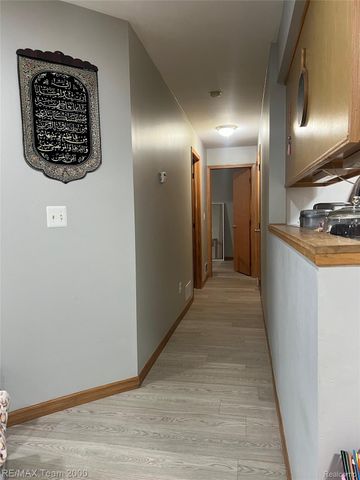 8049 Fenton Street, Dearborn Heights, MI 48127
