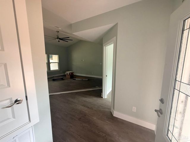 4728 Bay Breeze Dr, Gulf Breeze, FL 32563