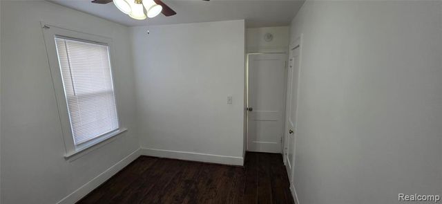 7113 Kendal Street, Dearborn, MI 48126