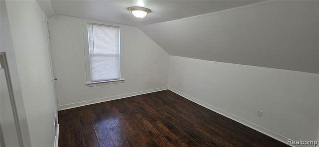 7113 Kendal Street, Dearborn, MI 48126