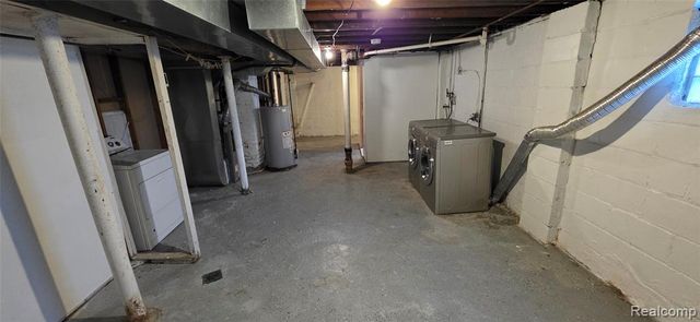 7113 Kendal Street, Dearborn, MI 48126