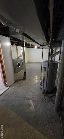 7113 Kendal Street, Dearborn, MI 48126