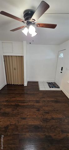 7113 Kendal Street, Dearborn, MI 48126