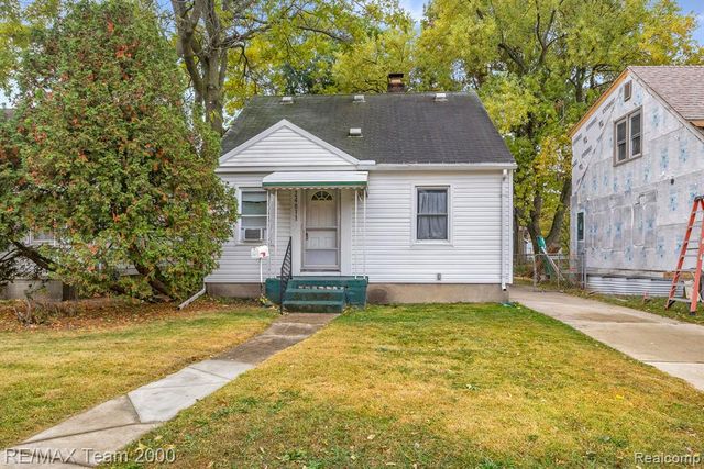 24611 Oxford Street, Dearborn, MI 48124