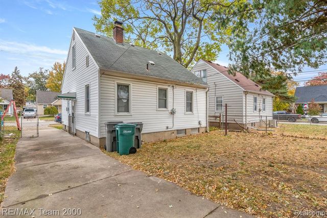 24611 Oxford Street, Dearborn, MI 48124
