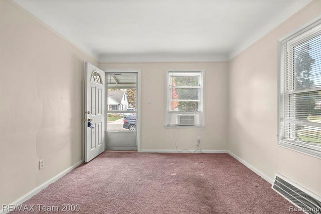 24611 Oxford Street, Dearborn, MI 48124