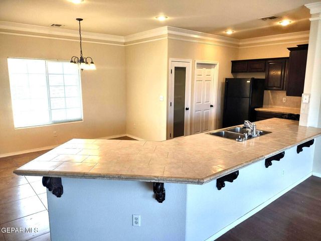 633 Bariloche Drive, Anthony, TX 79821