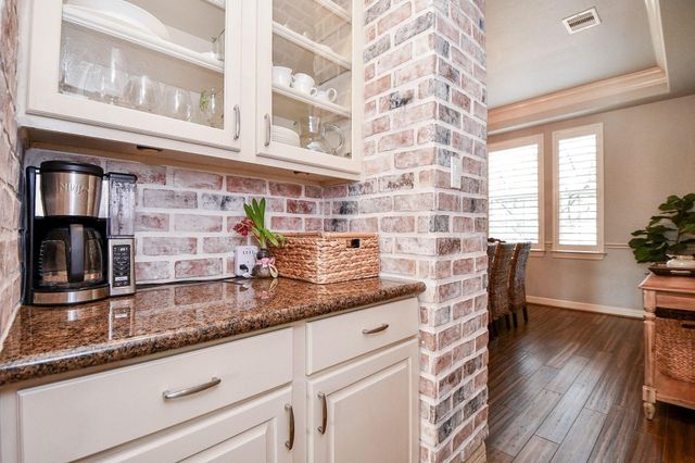 8906 Majesty Lane, Richmond, TX 77469