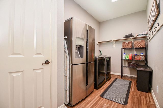 8906 Majesty Lane, Richmond, TX 77469