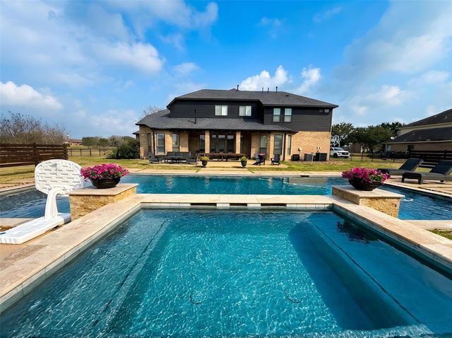 8906 Majesty Lane, Richmond, TX 77469