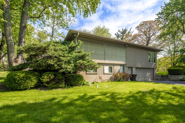 12221 Wicker Avenue, Cedar Lake, IN 46303