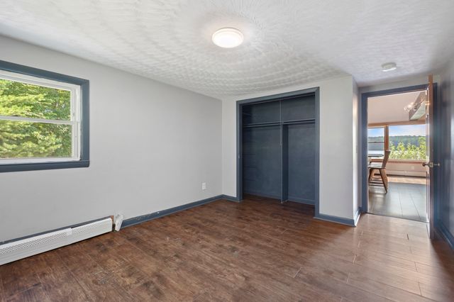 48 Davis Rd, Millbury, MA 01527