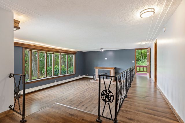 48 Davis Rd, Millbury, MA 01527