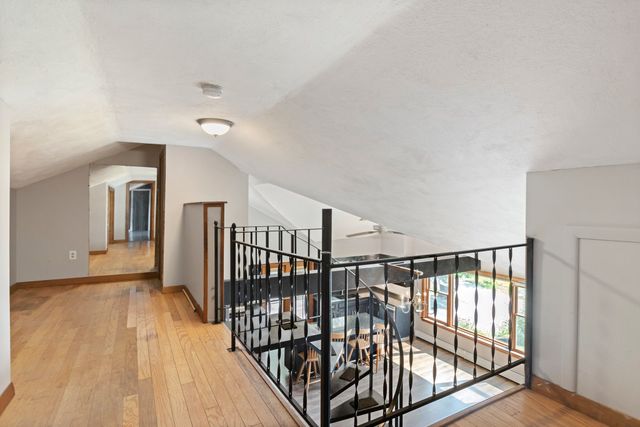 48 Davis Rd, Millbury, MA 01527