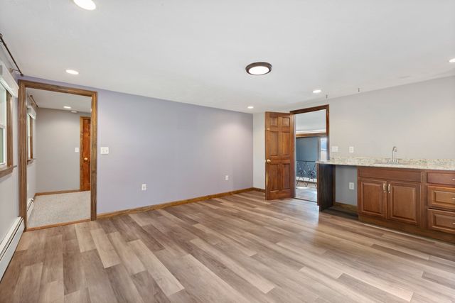 48 Davis Rd, Millbury, MA 01527