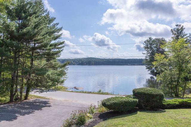 48 Davis Rd, Millbury, MA 01527
