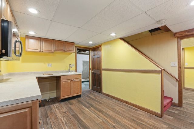 48 Davis Rd, Millbury, MA 01527
