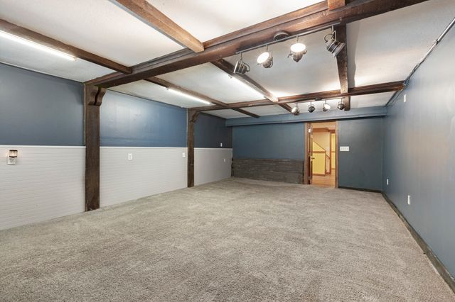 48 Davis Rd, Millbury, MA 01527