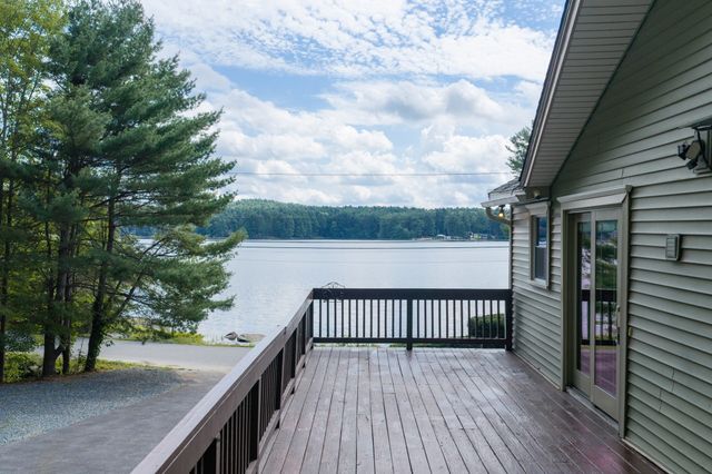 48 Davis Rd, Millbury, MA 01527