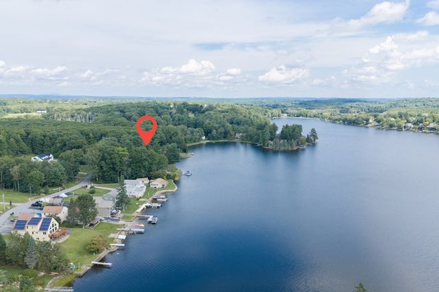 48 Davis Rd, Millbury, MA 01527