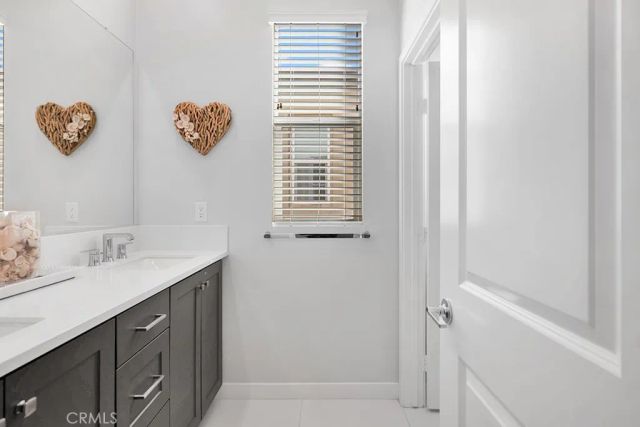 27238 Red Willow Court, Valencia, CA 91381