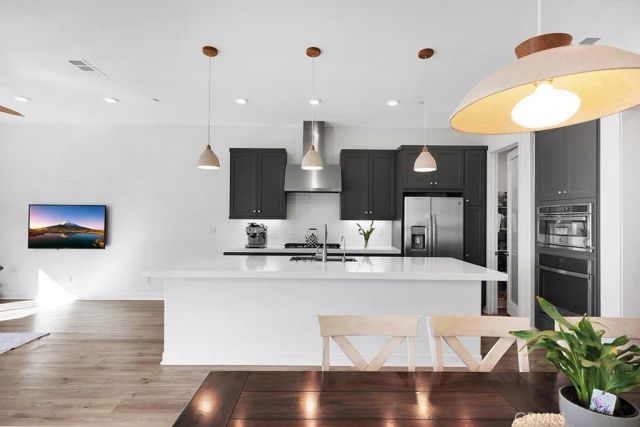 27238 Red Willow Court, Valencia, CA 91381