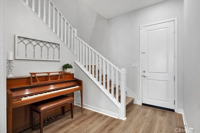 27238 Red Willow Court, Valencia, CA 91381