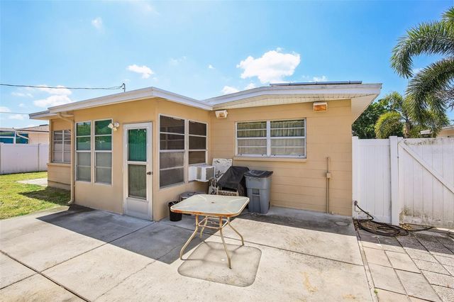 10713 59TH AVENUE, Seminole, FL 33772