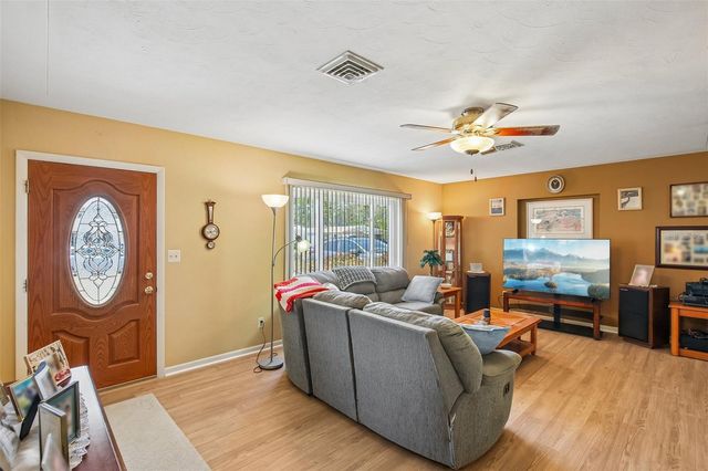10713 59TH AVENUE, Seminole, FL 33772