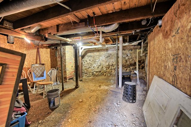 605 Riverside Drive, Portland, MI 48875