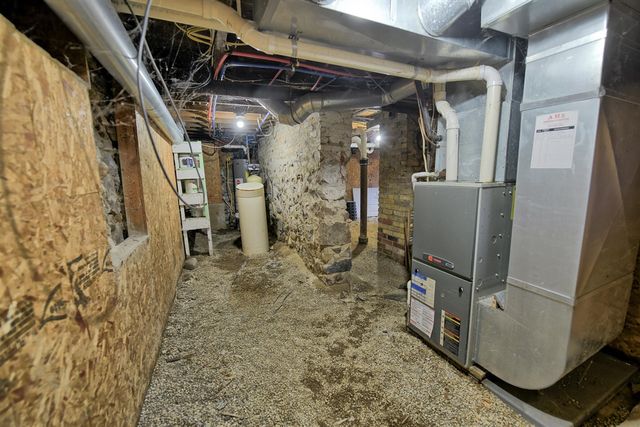 605 Riverside Drive, Portland, MI 48875