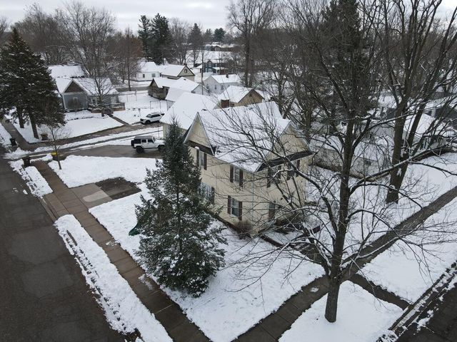 605 Riverside Drive, Portland, MI 48875