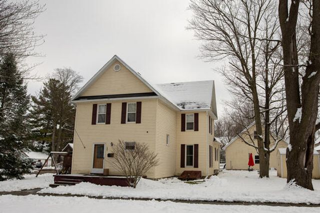 605 Riverside Drive, Portland, MI 48875